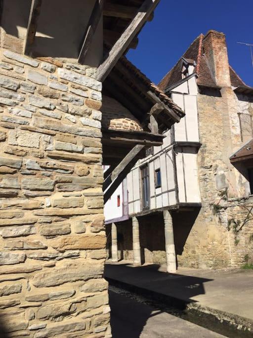 Appartement Le Nid Du Saleys - 70 M2 Centre Ville De Salies-De-Bearn Salies-de-Béarn Exterior foto